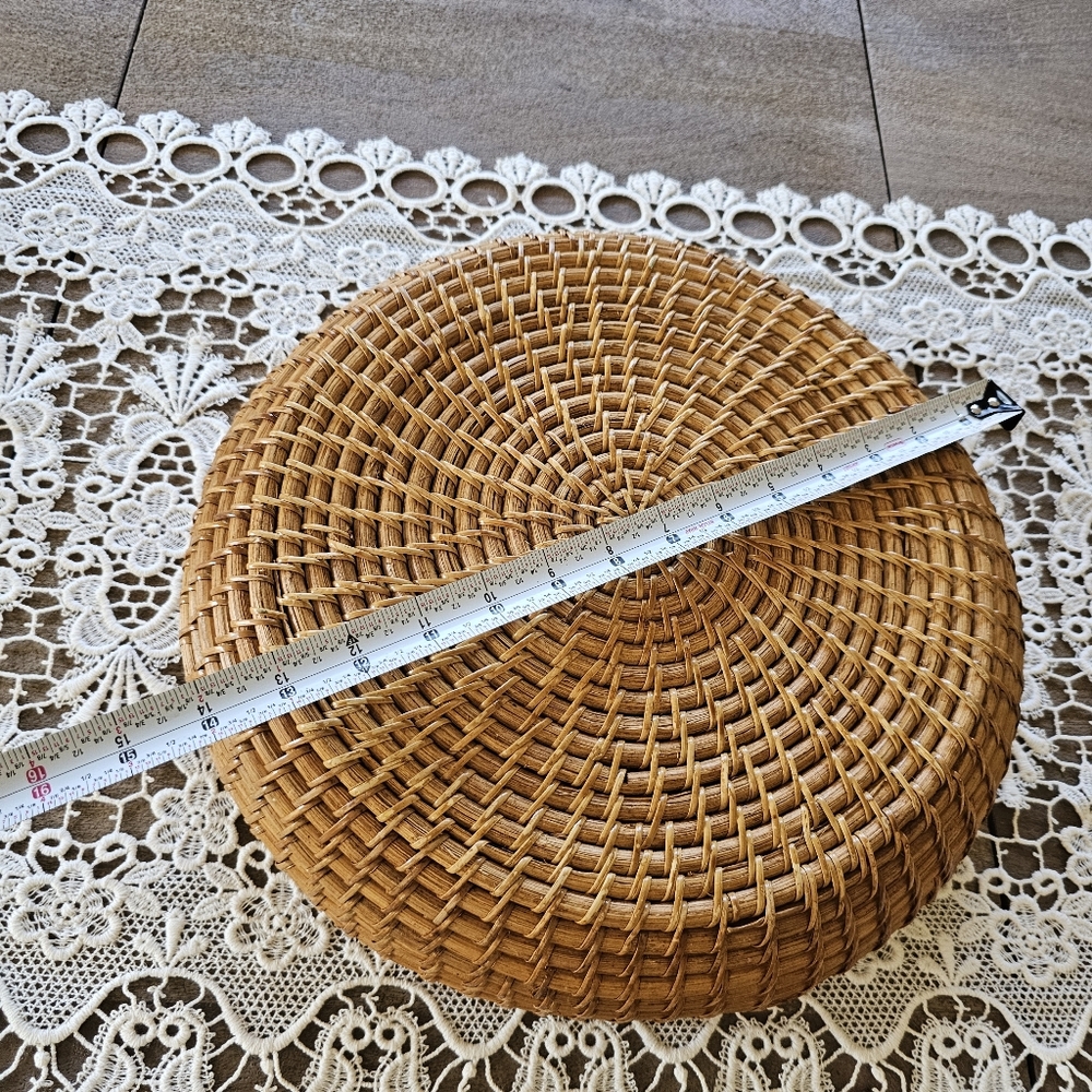 Brown Round Rattan Woven Basket Serving Bowl in Chip 'N Dip Shape Charcuterie - Picture 5 of 9